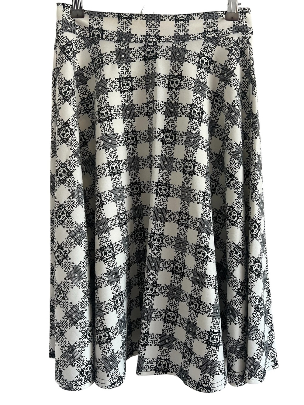 RockSteady Black and White Skull Swing Skirt